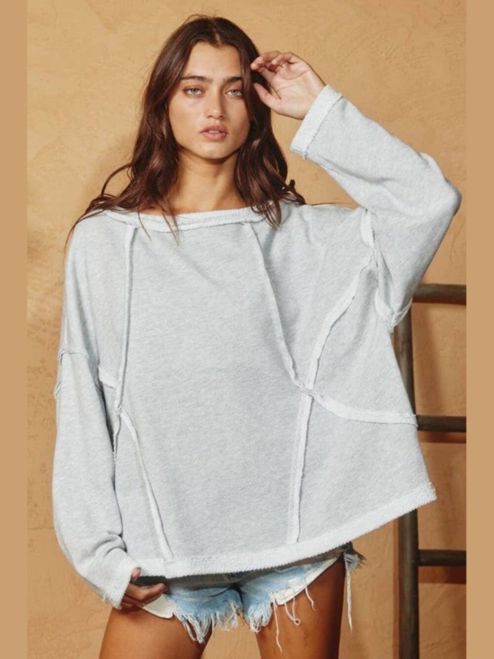 NWT Bucketlist Oversized Raw Edge Long Sleeve Top – Heather Grey (Size L)